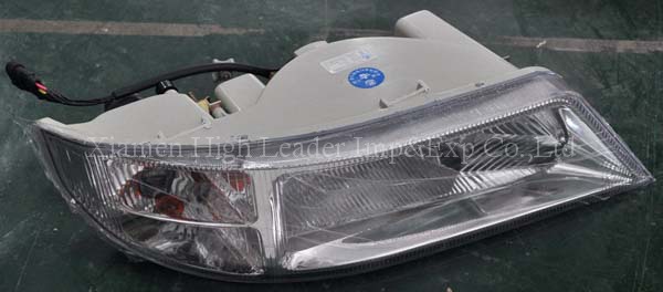 6745E01-4121200 Head Lamp，